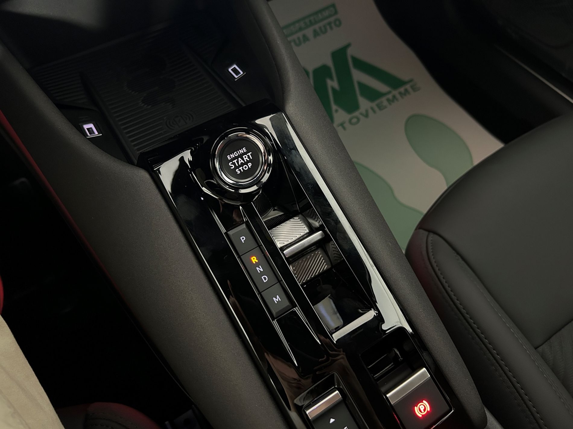 Junior 1.2 ibrida Speciale - Autoviemme